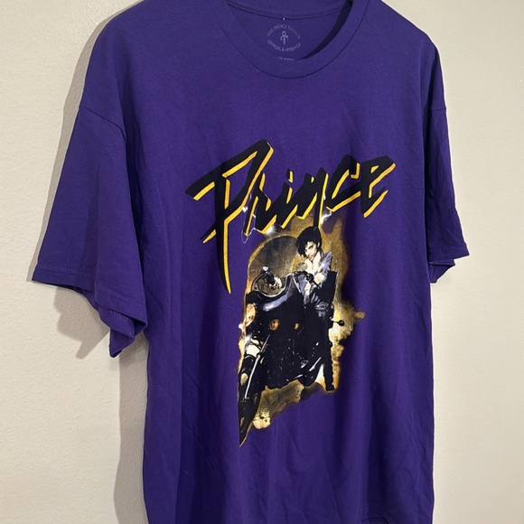 PRINCE Purple Rain Motorcycle Tshirt Short Sleeved Size XL EUC - Picture 2 of 4